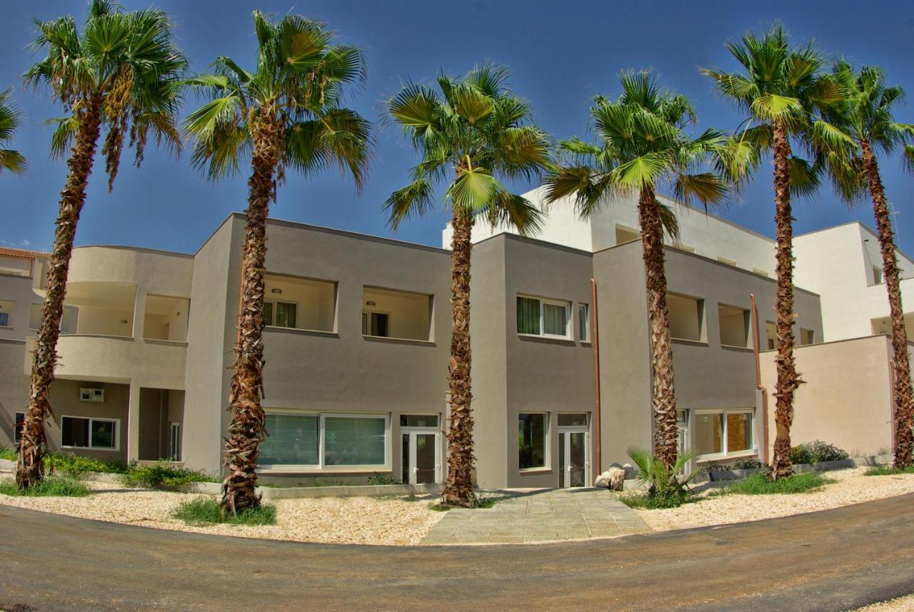 Futura Club Spiagge Bianche Hotel Fontane Bianche Luaran gambar