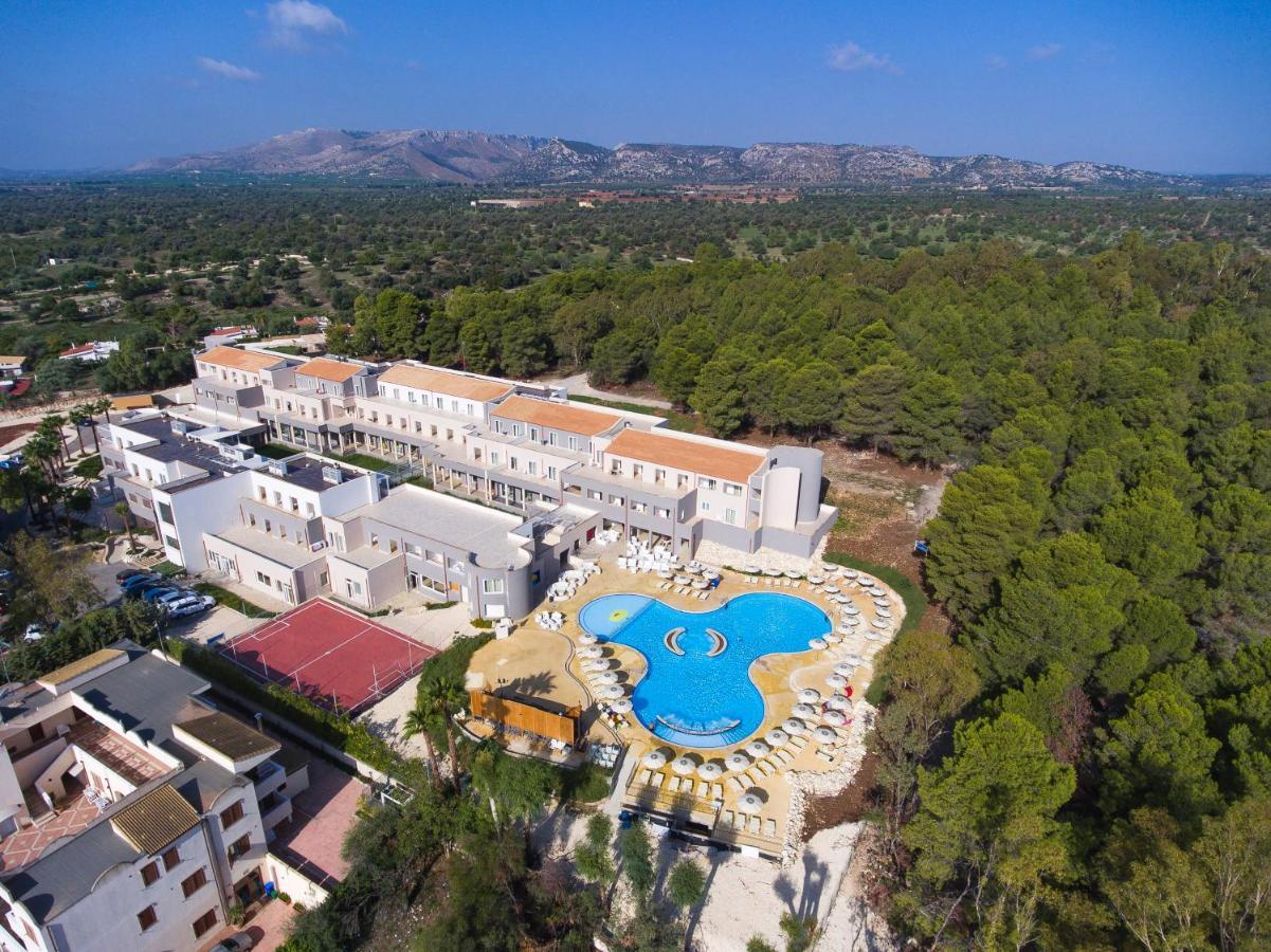 Futura Club Spiagge Bianche Hotel Fontane Bianche Luaran gambar