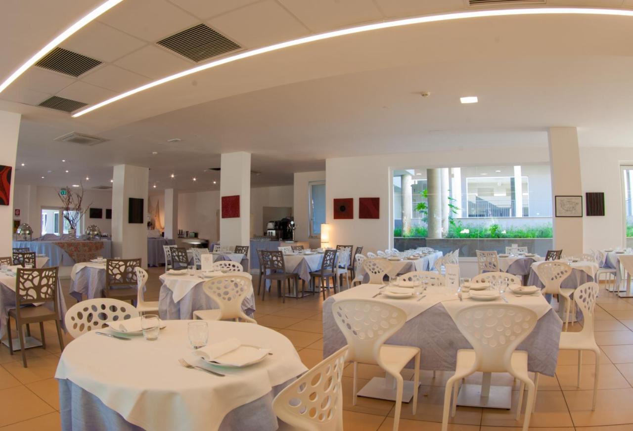 Futura Club Spiagge Bianche Hotel Fontane Bianche Luaran gambar