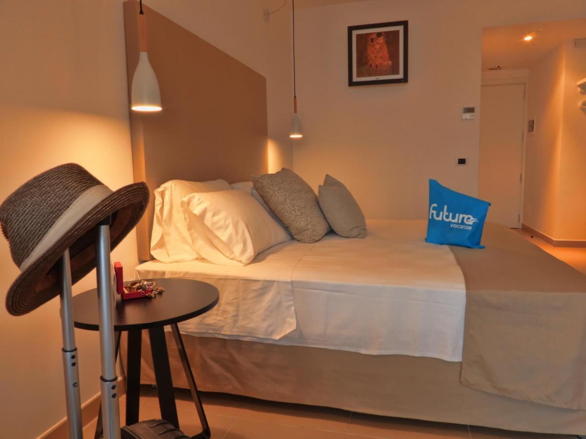 Futura Club Spiagge Bianche Hotel Fontane Bianche Luaran gambar