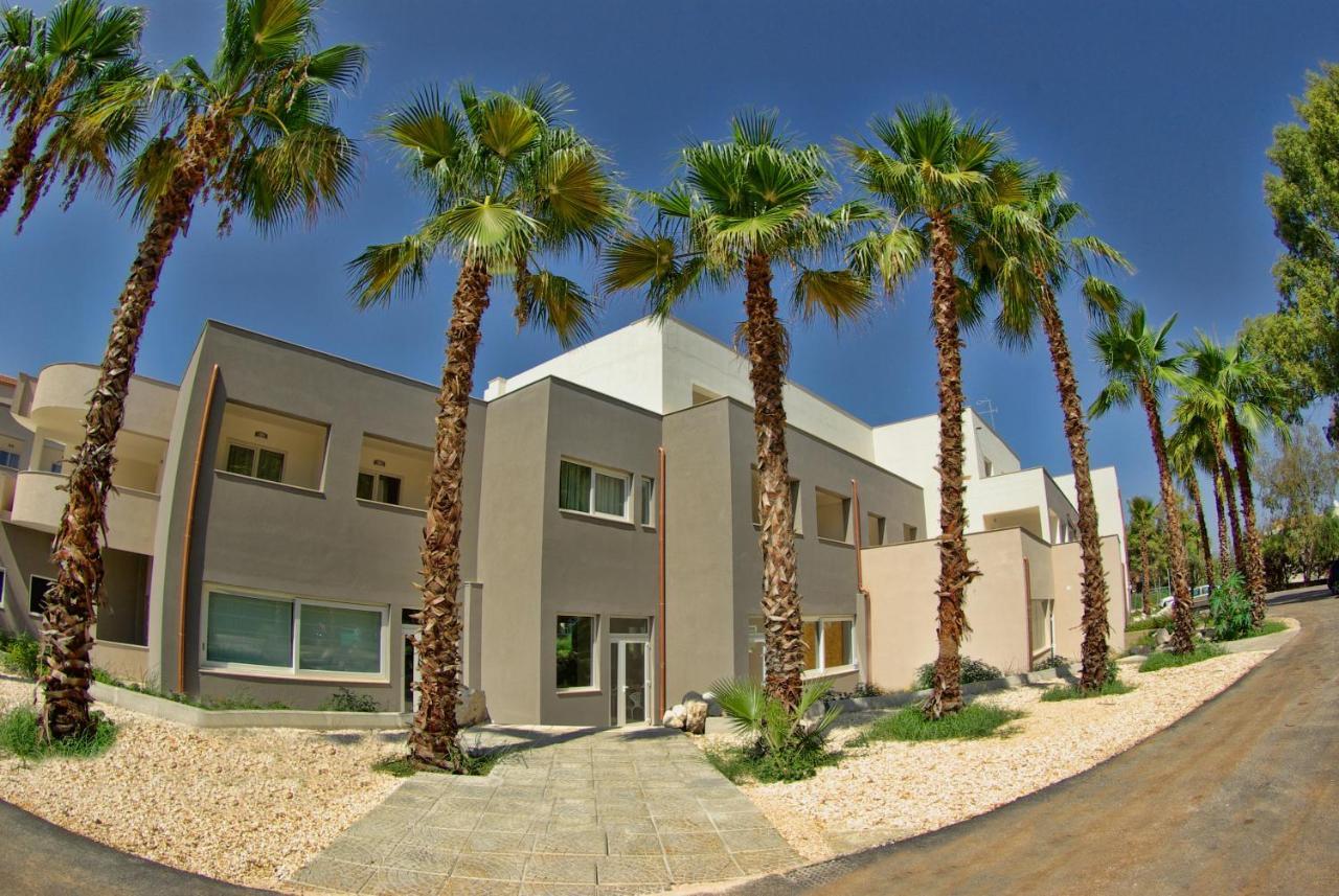 Futura Club Spiagge Bianche Hotel Fontane Bianche Luaran gambar